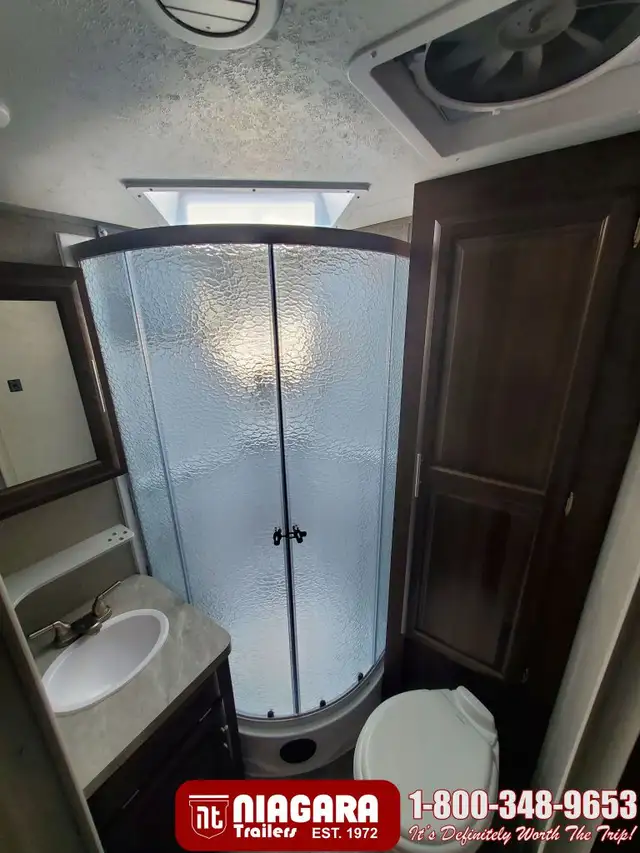 2020 FOREST RIVER ROCKWOOD ROO 183 Hybrid - Photo 10