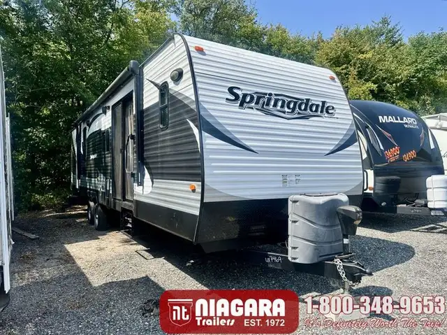 2014 KEYSTONE SPRINGDALE 38FL Park Model