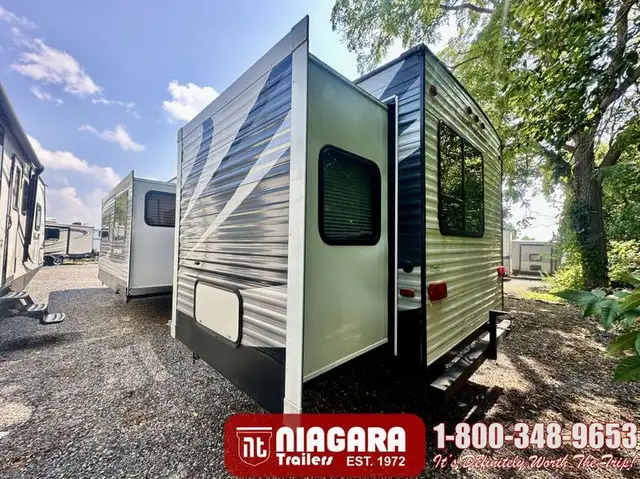 2014 KEYSTONE SPRINGDALE 38FL Park Model - Photo 4