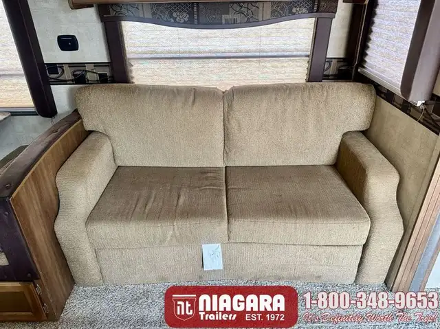 2014 KEYSTONE SPRINGDALE 38FL Park Model - Photo 9