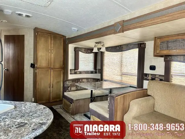 2014 KEYSTONE SPRINGDALE 38FL Park Model - Photo 12