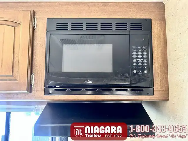 2014 KEYSTONE SPRINGDALE 38FL Park Model - Photo 18