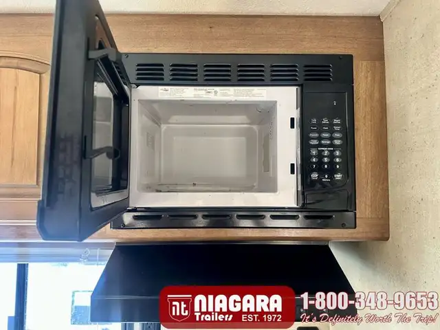 2014 KEYSTONE SPRINGDALE 38FL Park Model - Photo 19