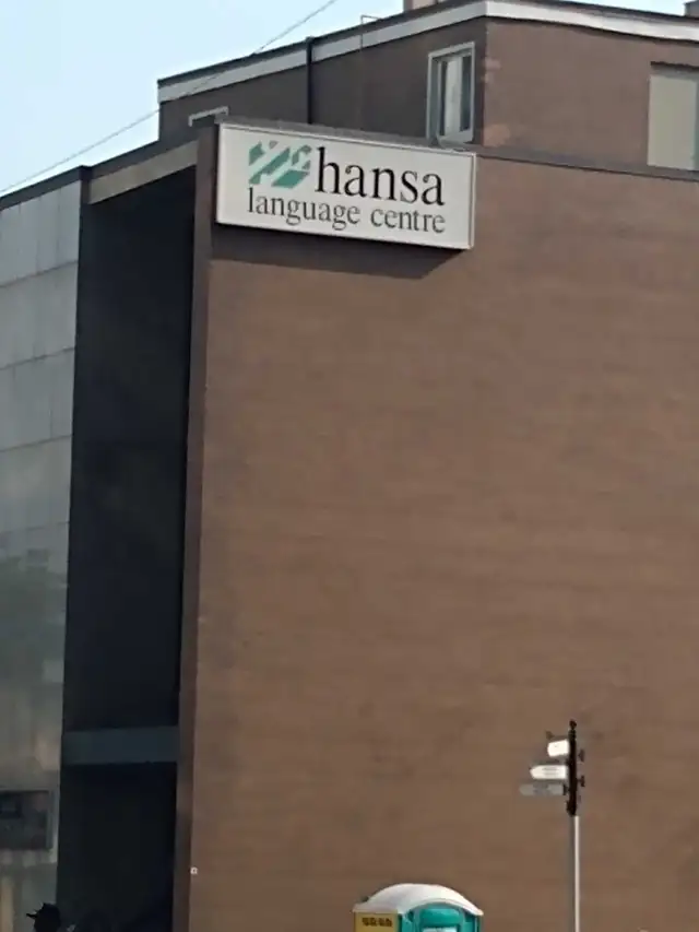 SHARED ROOM INTERNATIONAL STUDENTS INTERNS NEWCOMERS - Photo 5