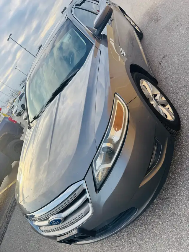 2011 Ford Taurus Sport AWD - Photo 4