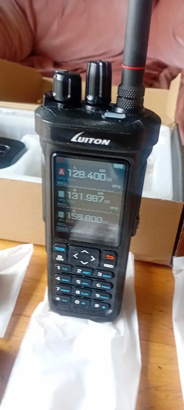 LUTON Multi Band Radio. - Photo 2
