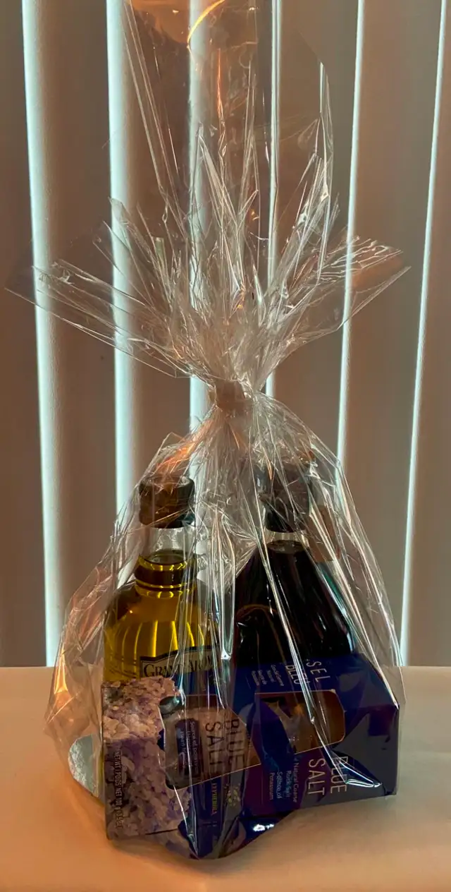 Gourmet Gift Grab - Photo 3