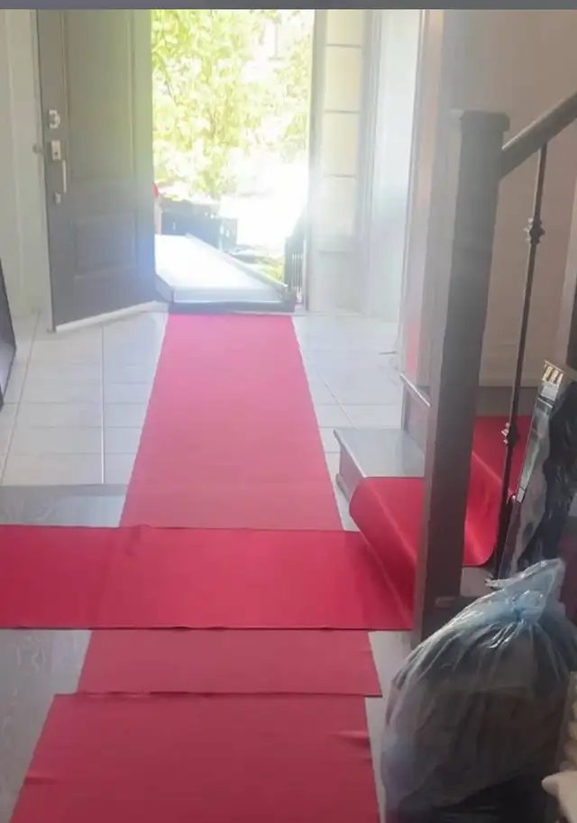 Driver / helper - Photo 2