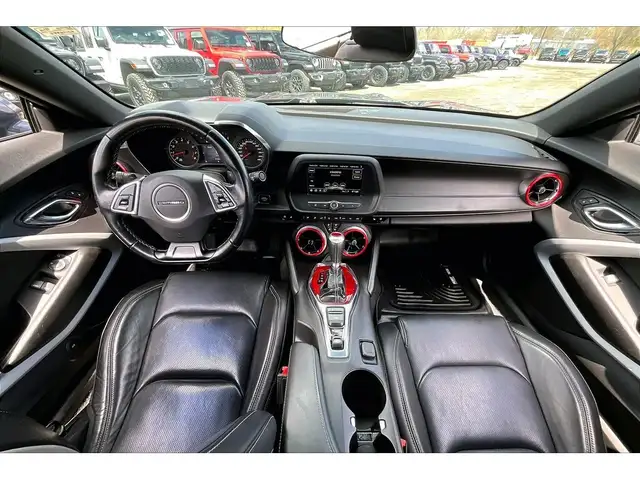 2019 Chevrolet Camaro 2LT RS Package | Vented Leather | Sunroof - Photo 15