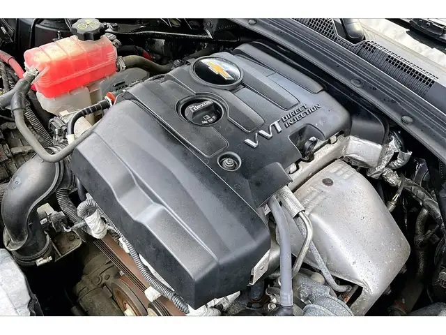 2019 Chevrolet Camaro 2LT RS Package | Vented Leather | Sunroof - Photo 32