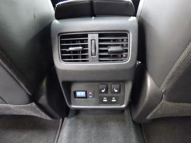 2024 NISSAN ROGUE PLATINUM AWD, TOIT PANO, CUIR, CARPLAY!! - Photo 30