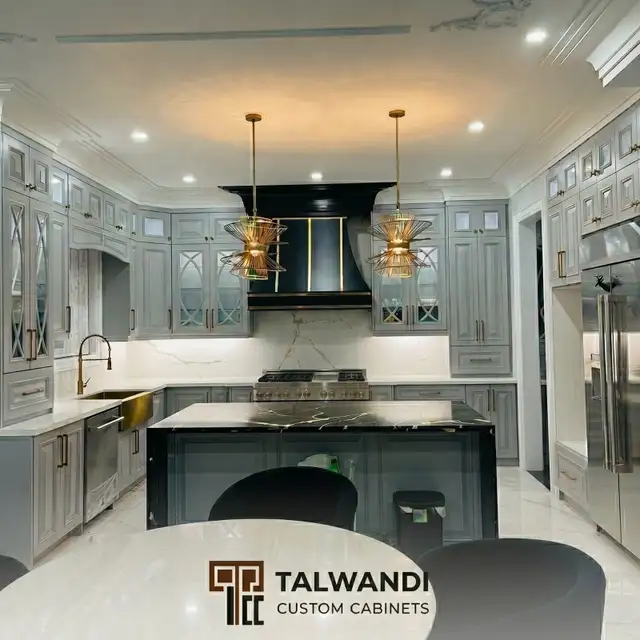 Custom kitchen and Closets - Photo 2