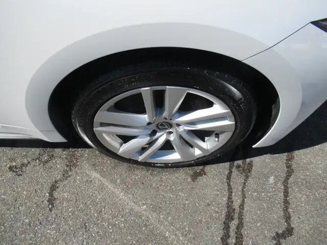 2025 Lexus IS IS 300 | Luxury | Sunroof | AWD | V6 | Off Lease - Photo 5