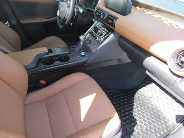 2025 Lexus IS IS 300 | Luxury | Sunroof | AWD | V6 | Off Lease - Photo 9