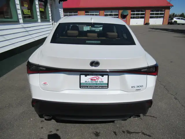 2025 Lexus IS IS 300 | Luxury | Sunroof | AWD | V6 | Off Lease - Photo 12