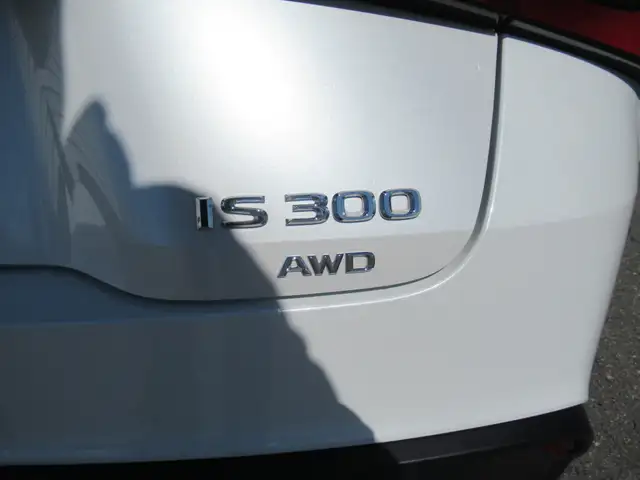 2025 Lexus IS IS 300 | Luxury | Sunroof | AWD | V6 | Off Lease - Photo 13