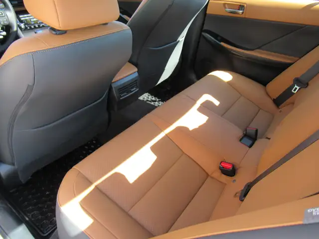 2025 Lexus IS IS 300 | Luxury | Sunroof | AWD | V6 | Off Lease - Photo 15