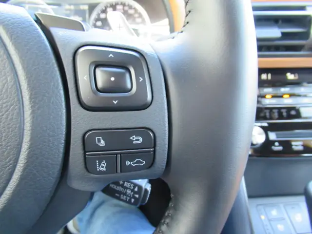 2025 Lexus IS IS 300 | Luxury | Sunroof | AWD | V6 | Off Lease - Photo 21