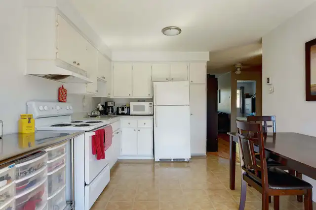 Grand 4 1/2 Pointe-aux-Trembles - Juillet - 2e étage - Internet - Photo 2