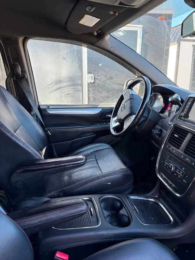 2013 Dodge Caravan - Photo 4