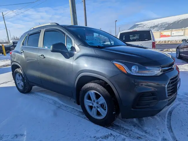 2019 Chevrolet Trax LT ALL WHEEL DRIVE WITH APPLE CARPLAY! - Photo 4