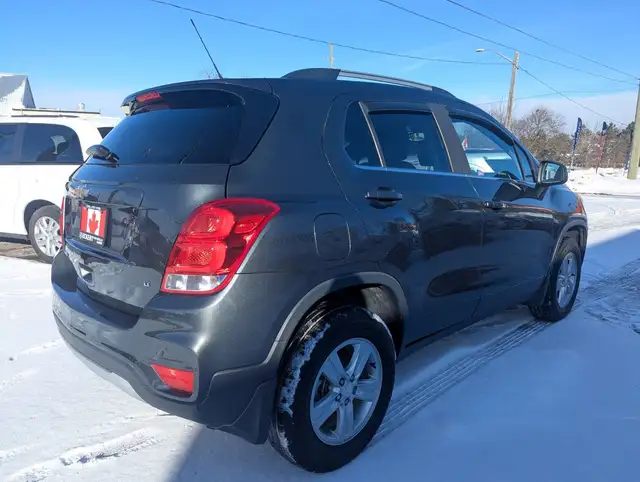 2019 Chevrolet Trax LT ALL WHEEL DRIVE WITH APPLE CARPLAY! - Photo 6