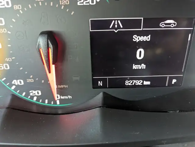 2019 Chevrolet Trax LT ALL WHEEL DRIVE WITH APPLE CARPLAY! - Photo 13