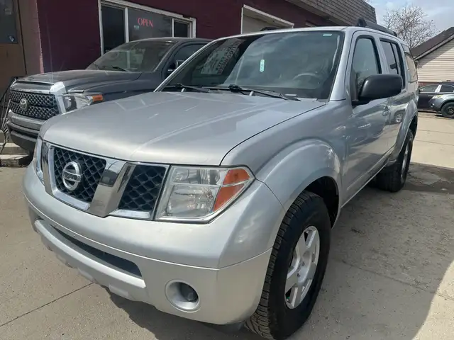 2006 Nissan Pathfinder S
