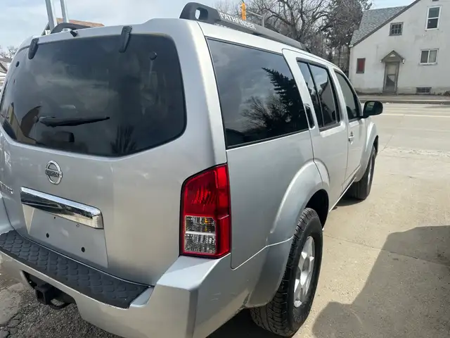 2006 Nissan Pathfinder S - Photo 3