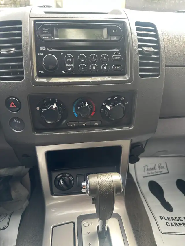 2006 Nissan Pathfinder S - Photo 12