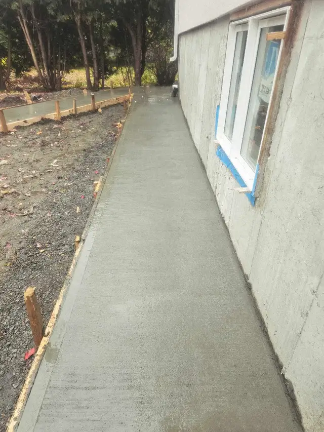 concrete finisher - Photo 4