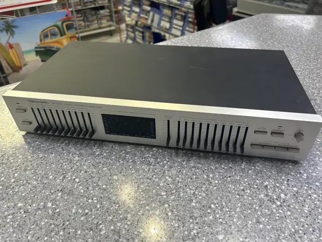 Realistic 31-2020 Stereo Frequency Equalizer