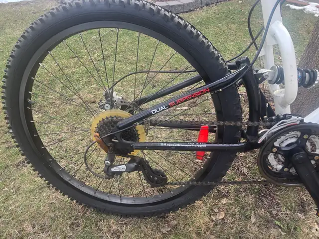 CGM APEX BIKE 19' FRAME LIKE NEW - Photo 3