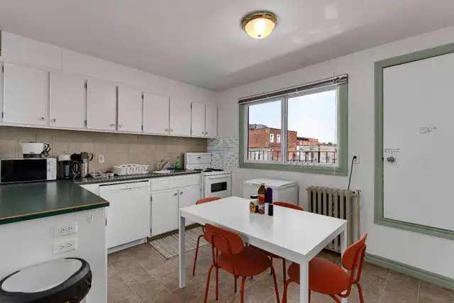 HISTORIC 6 BEDROOM VIBES. ZERO STRESS. THE ULTIMATE STUDENT HQ - Photo 5