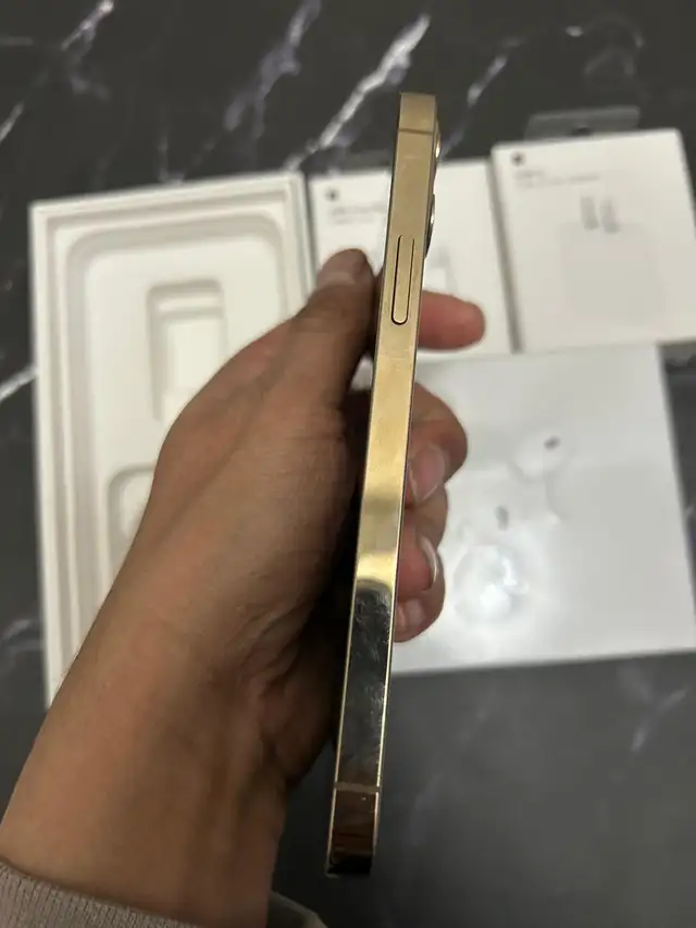 iPhone 12 Pro 128GB Airpods/Charger Set/Delivery - Photo 4