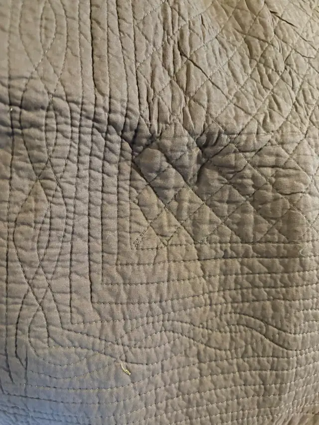 King Scalloped Edge Quilt (cotton) - Photo 2