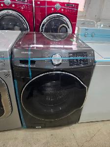 LIKE NEW! Samsung 27' Black Stainless Steel Front-Load Washer