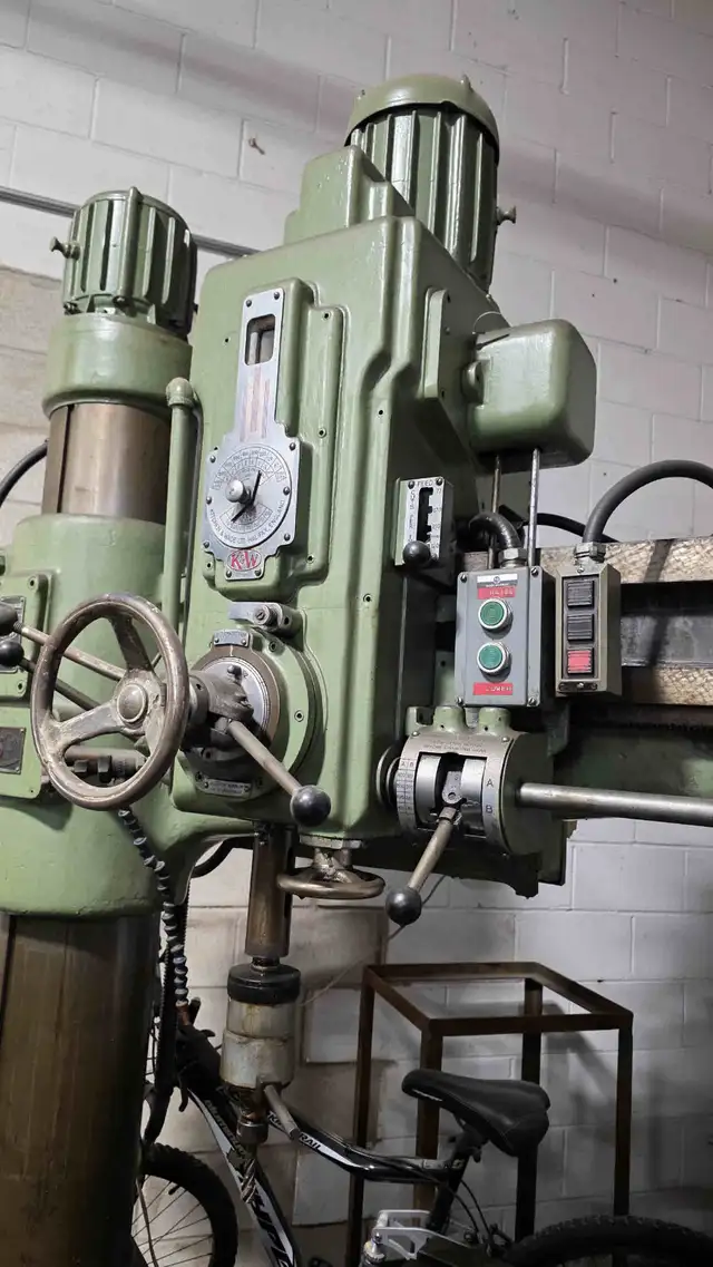 K&W 40E25 Radial Arm Drill - Photo 3