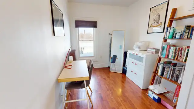 Three-bedroom house in Hamilton - Photo 6