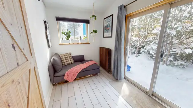 Three-bedroom house in Hamilton - Photo 7