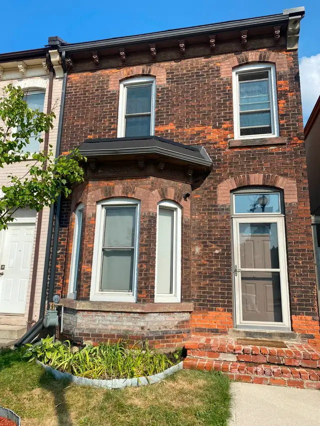 Three-bedroom house in Hamilton - Photo 13
