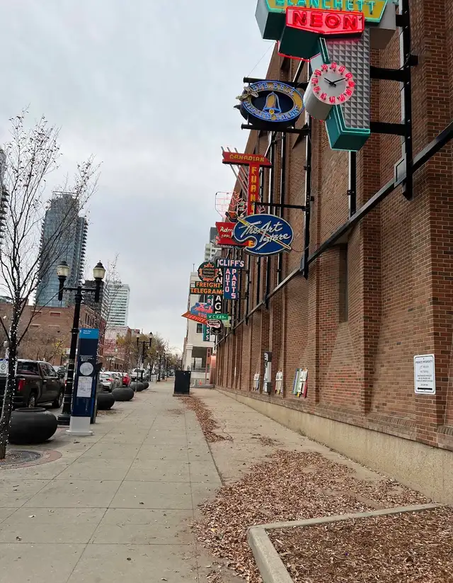 Rooms for Rent Private Rooms Furnished Rooms Condo Downtown Rive - Photo 10