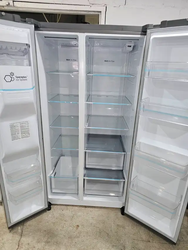 2023 MODEL LG 36' Stainless Steel Side-By-Side Fridge Freezer - Photo 3