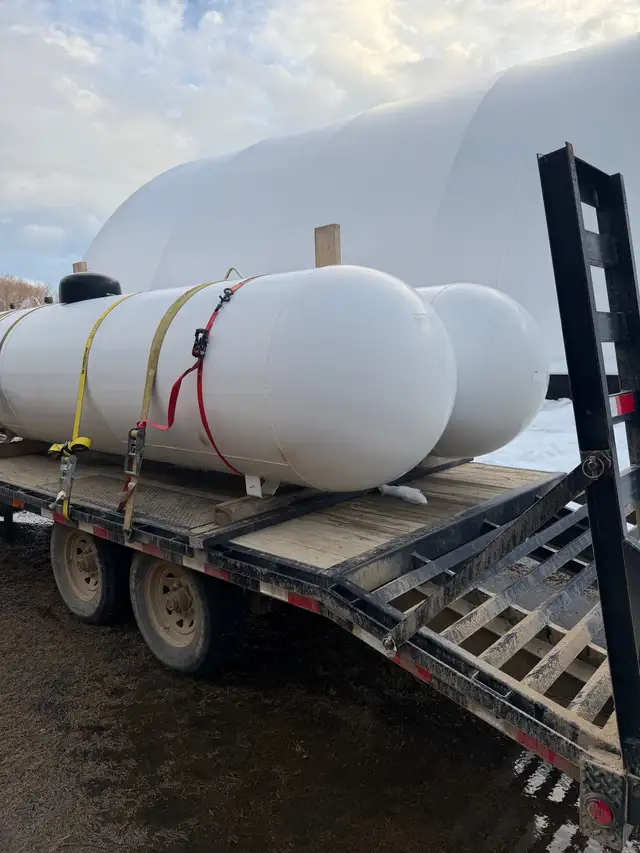 1000 gallon propane tanks - Photo 2