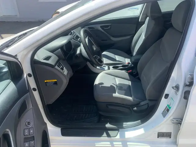 2012 Hyundai Elantra GL auto tout équipé - Photo 5
