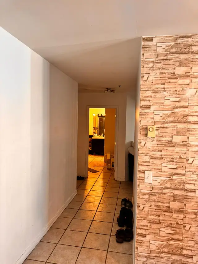 Condo 4 ½ à louer – Brossard (vue sur le fleuve) - Photo 8