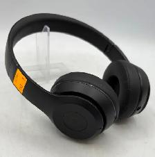 Solo 3 a1796 Beats Bluetooth Headphones - No Case or Charger
