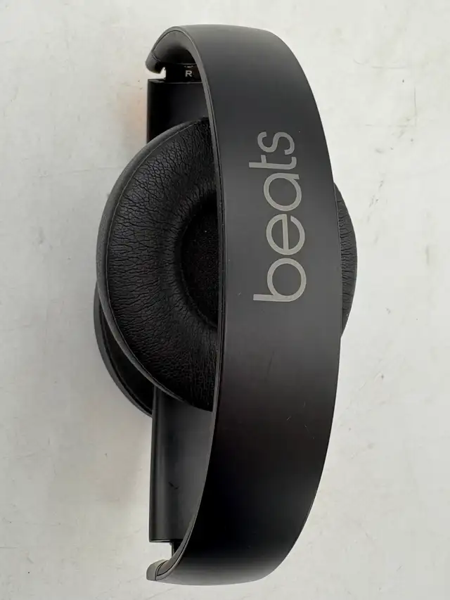 Solo 3 a1796 Beats Bluetooth Headphones - No Case or Charger - Photo 4