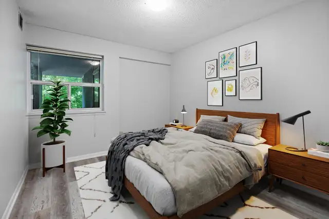 NEWLY RENOVATED 2 BEDROOM 1000 SQUARE FEET IN DUNDAS! - Photo 7