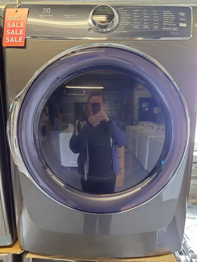 Electrolux '27' Titanium Front Load Washer & Gas Dryer Set - Photo 4